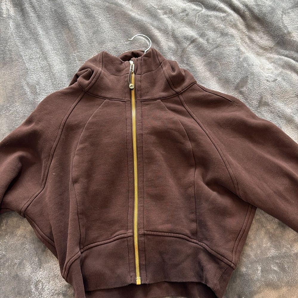 Lululemon Cropped Scuba Espresso Size 8